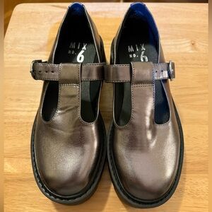 New - Mix No. 6 Metallic Brown T-Strap Casual Mary Janes